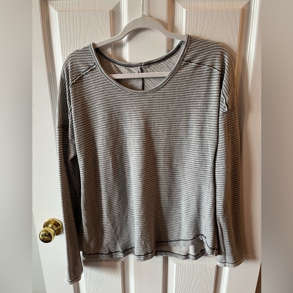 Columbia Striped Drop Long Sleeve Top sz m - Picture 2 of 6